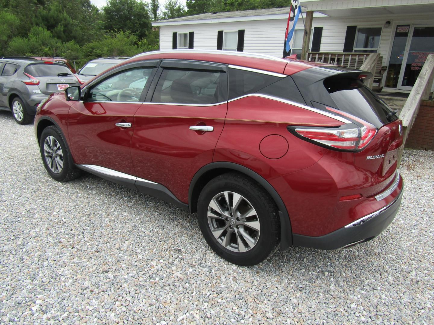 2015 Red /Tan Nissan Murano Platinum FWD (5N1AZ2MG7FN) with an 3.5L V6 DOHC 24V engine, Automatic transmission, located at 15016 S Hwy 231, Midland City, AL, 36350, (334) 983-3001, 31.306210, -85.495277 - Photo#5